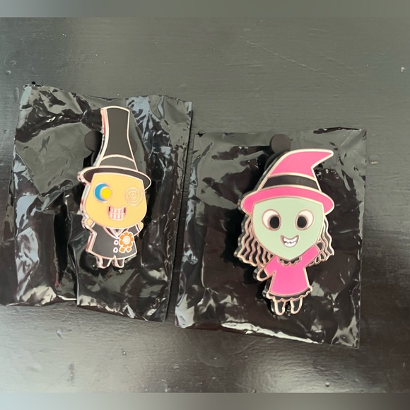 Disney Parks Tim Burton The Nightmare Before Christmas character Set of 2 Pins - Picture 3 of 8